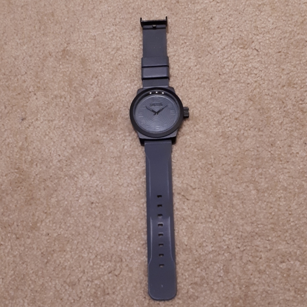 Kenneth Cole Reaction - Picture 2 of 3